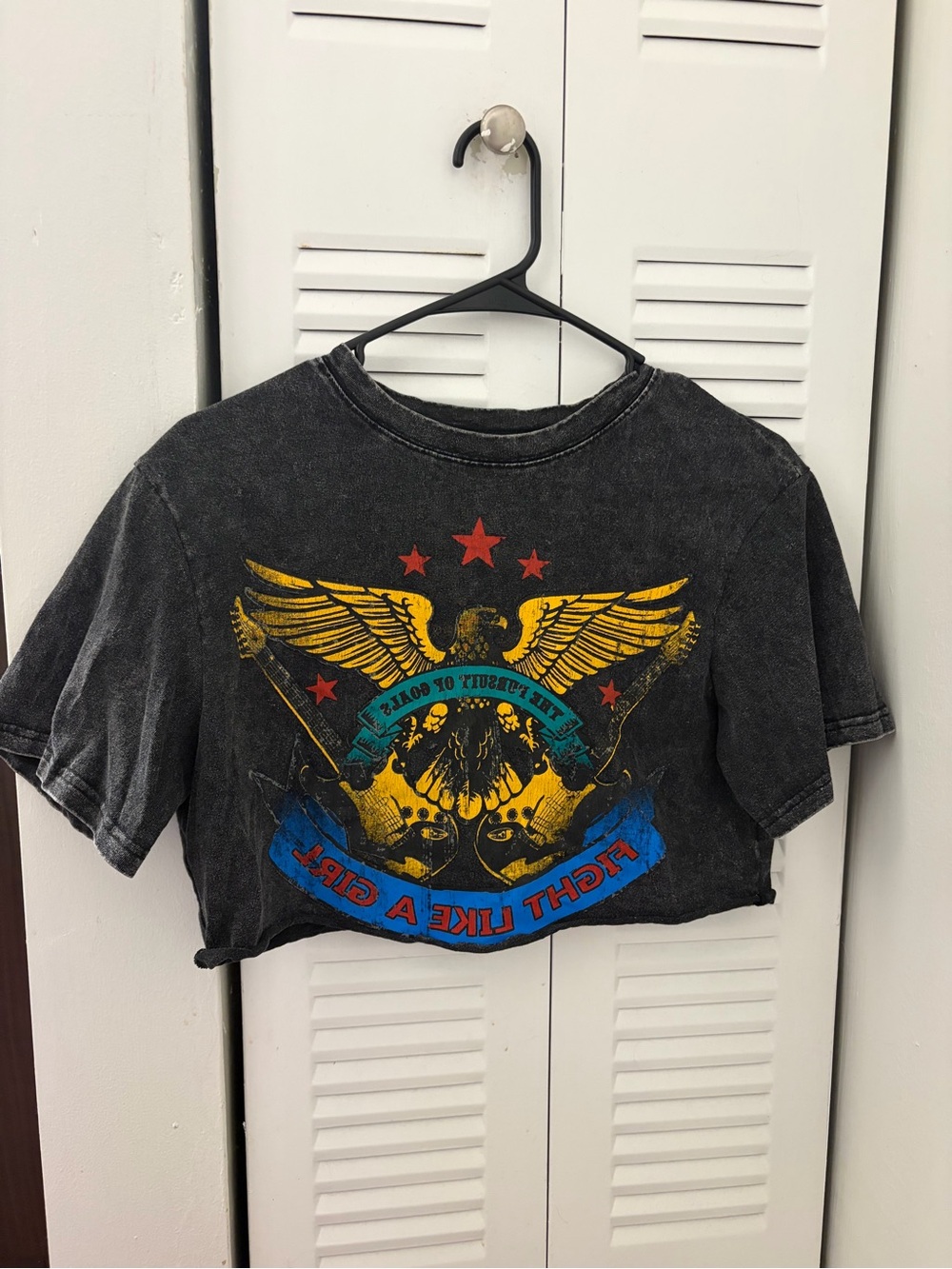 SHEIN Black Cropped Graphic Tee with Yellow Eagle and Blue Banner